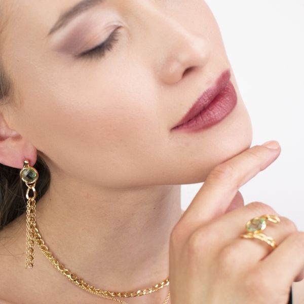 Orecchini donna Boccadamo lunghi giallo placcato oro con pendente cristallo ametista verde XOR706DV